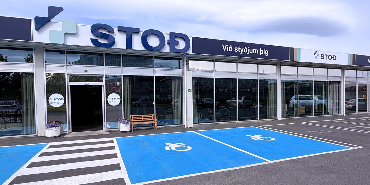 STOÐ